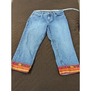 Women's denim capris w/embroidered ribbon leg hem Boston Proper size 10